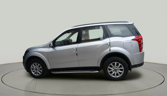 2017 Mahindra XUV500 W10, Diesel, Manual, 50,713 km, exterior
