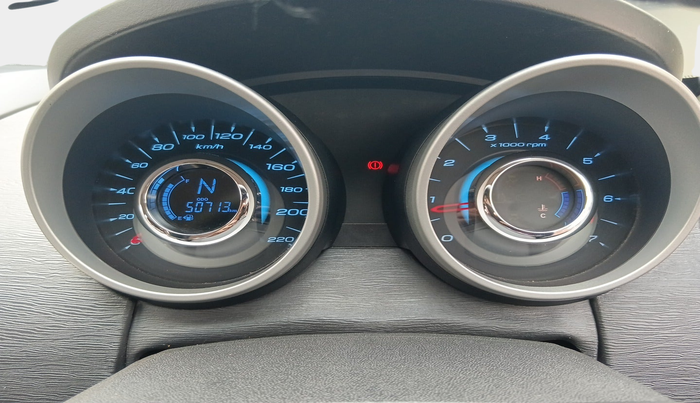 2017 Mahindra XUV500 W10, Diesel, Manual, 50,713 km, interior