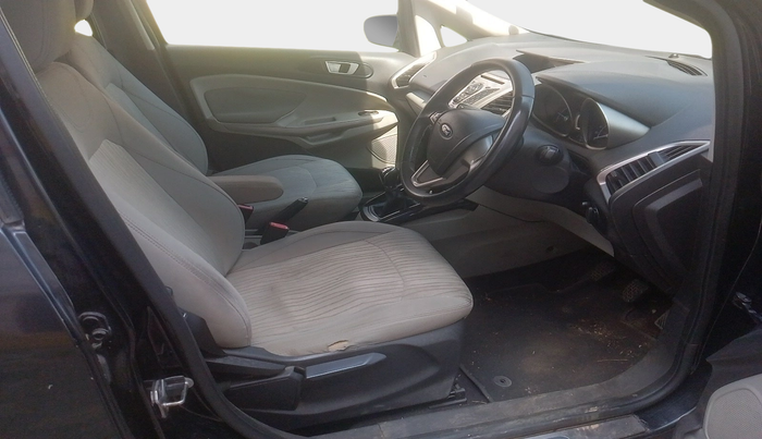 2013 Ford Ecosport TITANIUM 1.5L DIESEL, Diesel, Manual, 1,06,010 km, interior