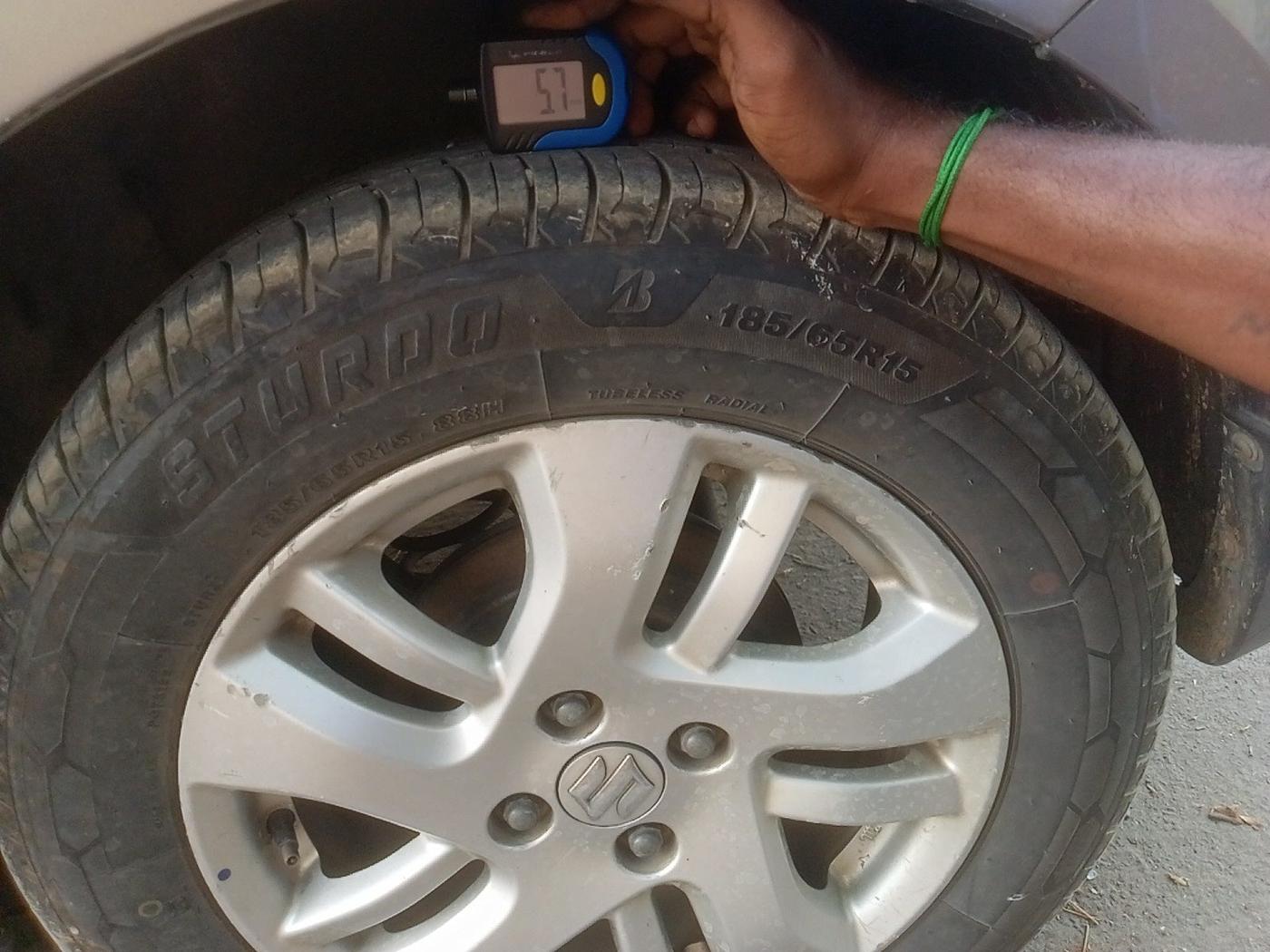 2014 Maruti Swift Dzire ZDI, Diesel, Manual, 2,51,774 km, tyre