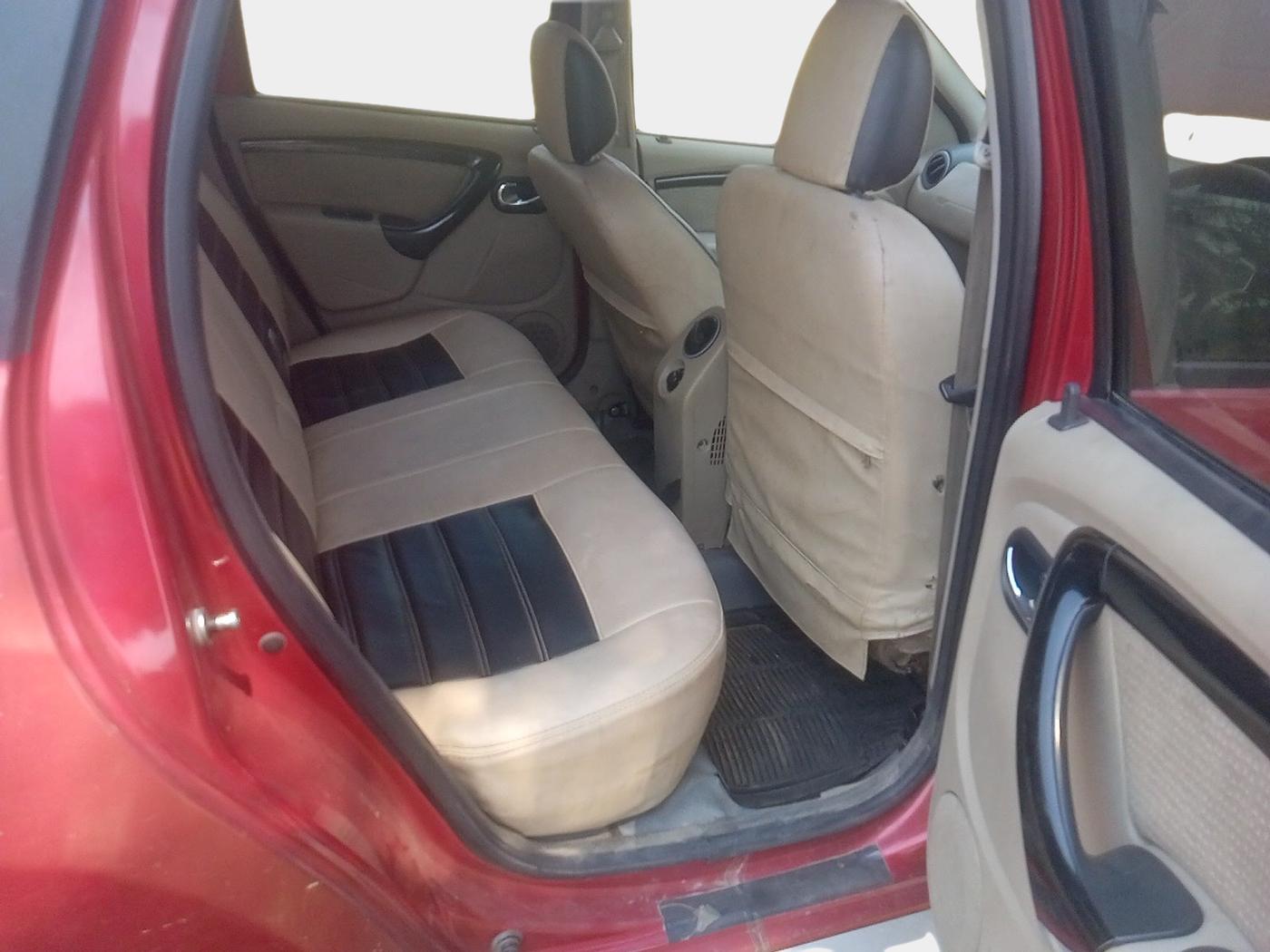 2015 Nissan Terrano XV D THP 110 PS, Diesel, Manual, 1,27,667 km, interior