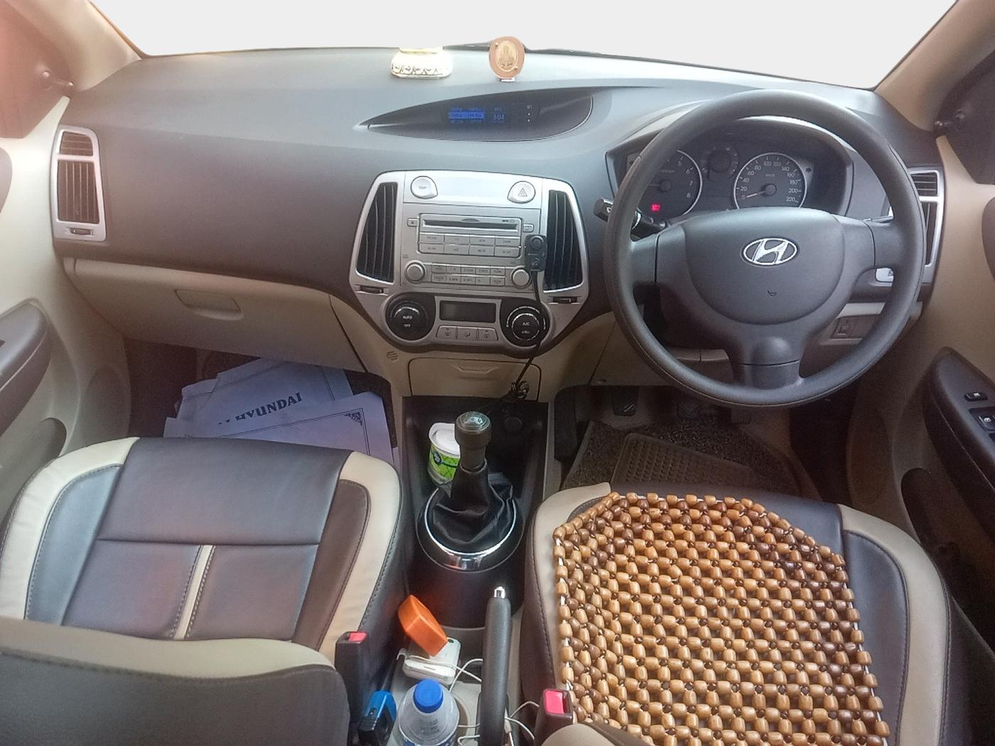 2011 Hyundai i20 MAGNA 1.2, Petrol, Manual, 47,476 km, interior