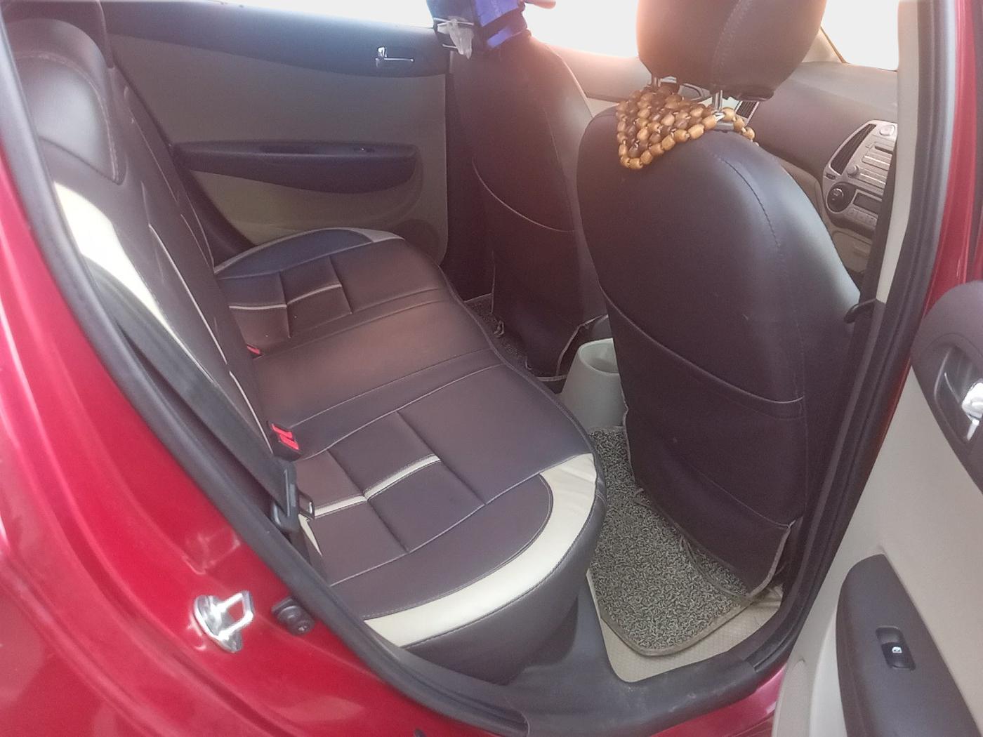 2011 Hyundai i20 MAGNA 1.2, Petrol, Manual, 47,476 km, interior
