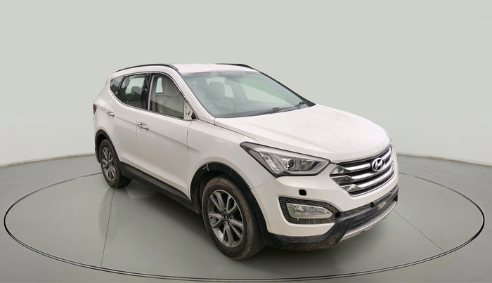 2015 Hyundai Santa Fe 4 WD AT, Diesel, Automatic, 2,07,244 km, exterior