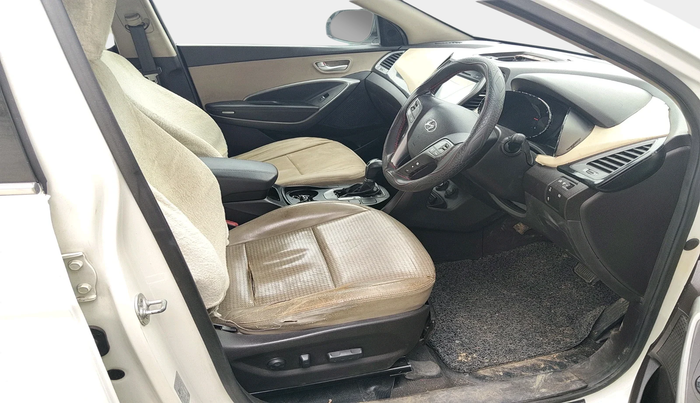 2015 Hyundai Santa Fe 4 WD AT, Diesel, Automatic, 2,07,244 km, interior