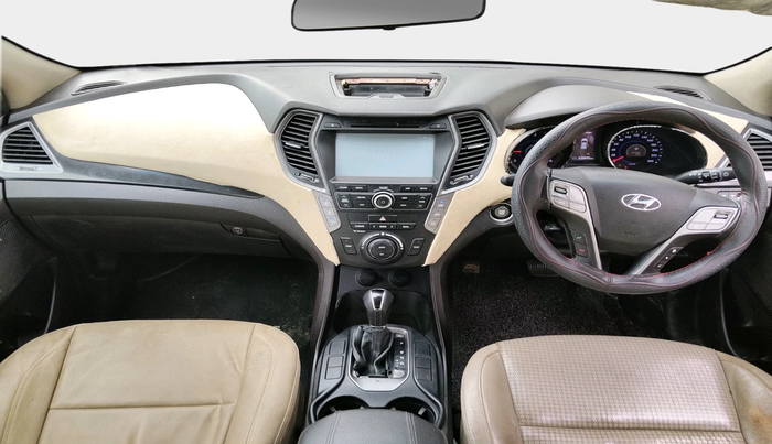 2015 Hyundai Santa Fe 4 WD AT, Diesel, Automatic, 2,07,244 km, interior