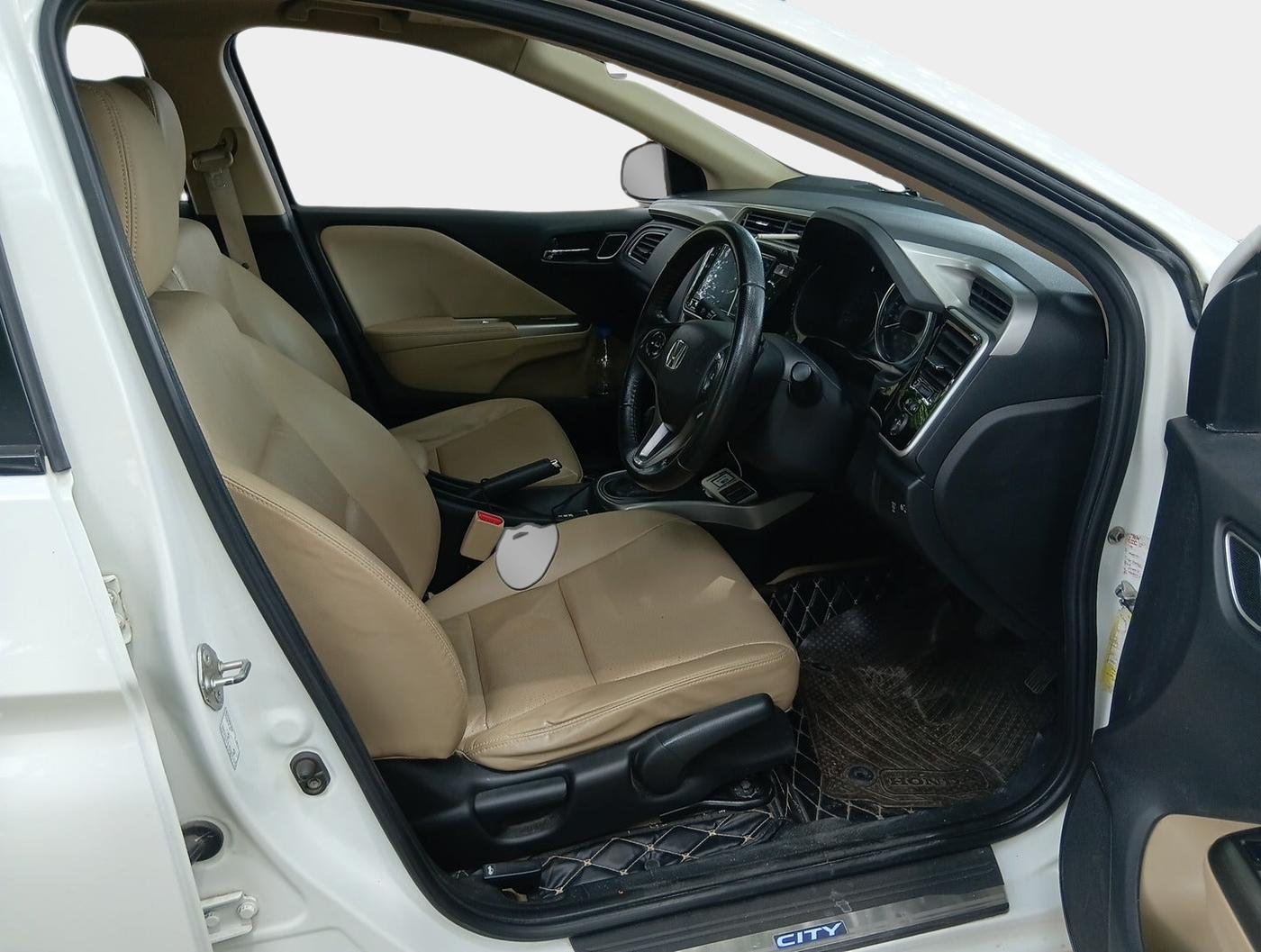 2018 Honda City 1.5L I-VTEC VX, Petrol, Manual, 1,18,179 km, interior