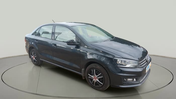 2017 Volkswagen Vento COMFORTLINE 1.6, Petrol, Manual, 61,709 km, exterior