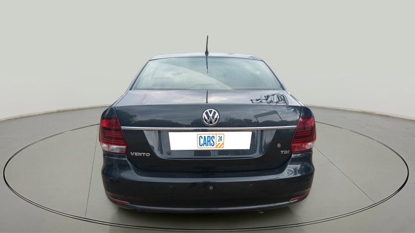 2017 Volkswagen Vento COMFORTLINE 1.6, Petrol, Manual, 61,709 km, exterior