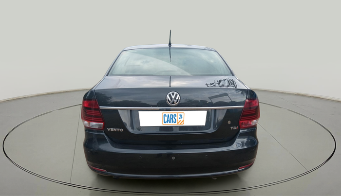 2017 Volkswagen Vento COMFORTLINE 1.6, Petrol, Manual, 61,708 km, exterior
