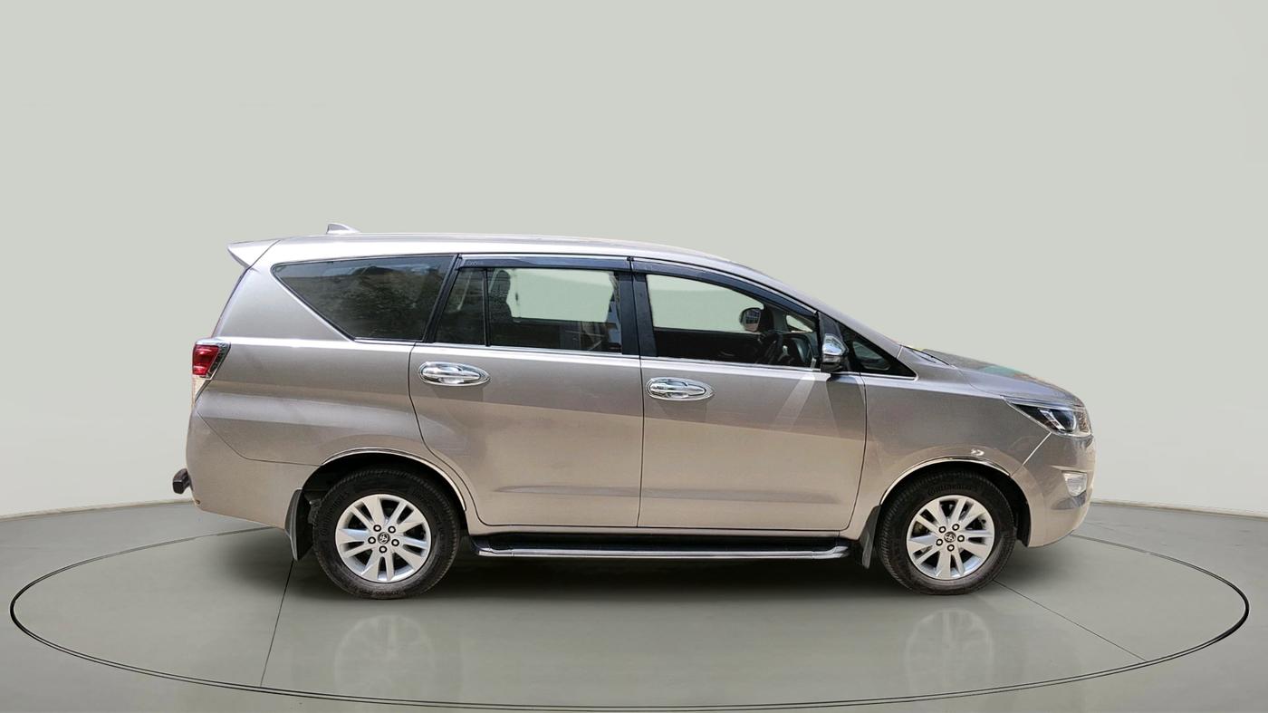 2018 Toyota Innova Crysta 2.4 VX 8 STR, Diesel, Manual, 75,259 km, exterior