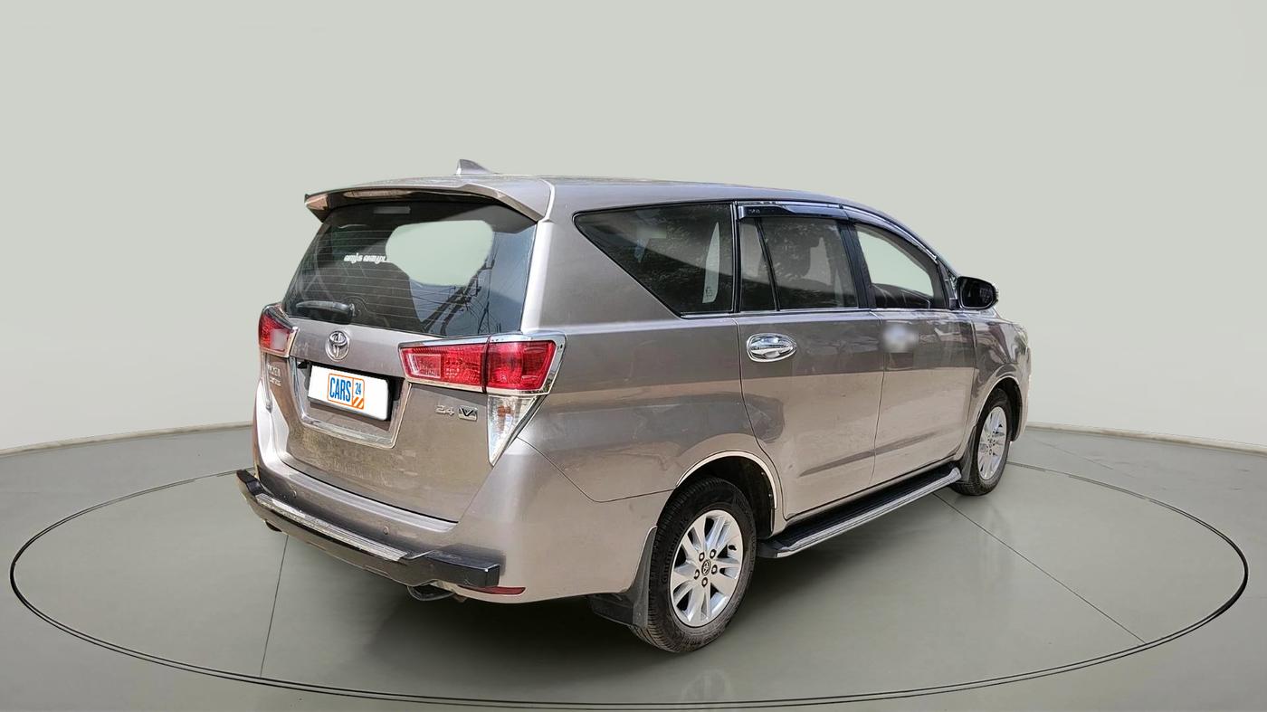 2018 Toyota Innova Crysta 2.4 VX 8 STR, Diesel, Manual, 75,259 km, exterior