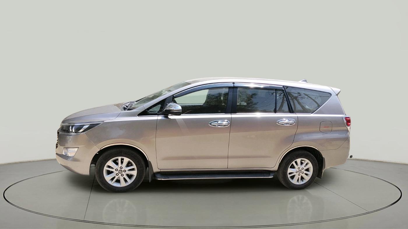 2018 Toyota Innova Crysta 2.4 VX 8 STR, Diesel, Manual, 75,259 km, exterior