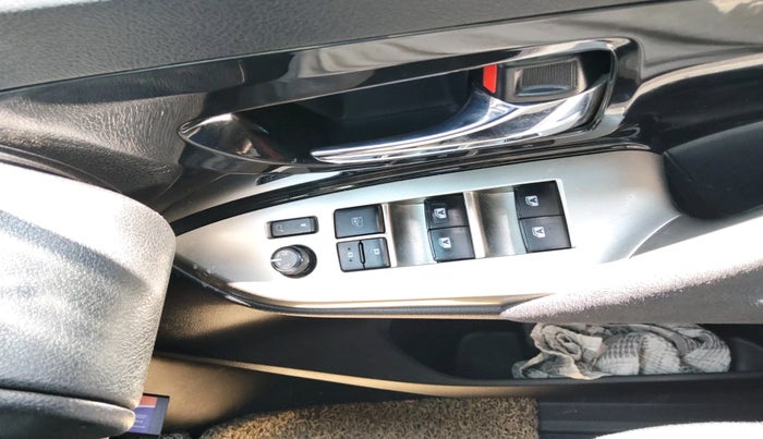 2018 Toyota Innova Crysta 2.4 VX 8 STR, Diesel, Manual, 75,259 km, interior