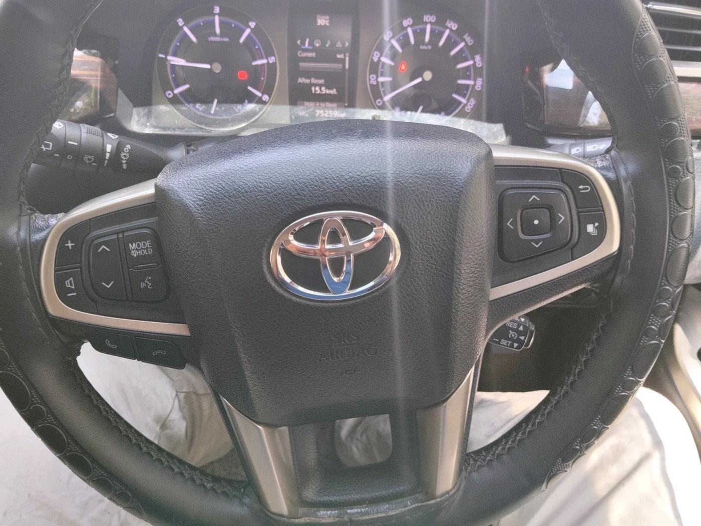 2018 Toyota Innova Crysta 2.4 VX 8 STR, Diesel, Manual, 75,259 km, interior