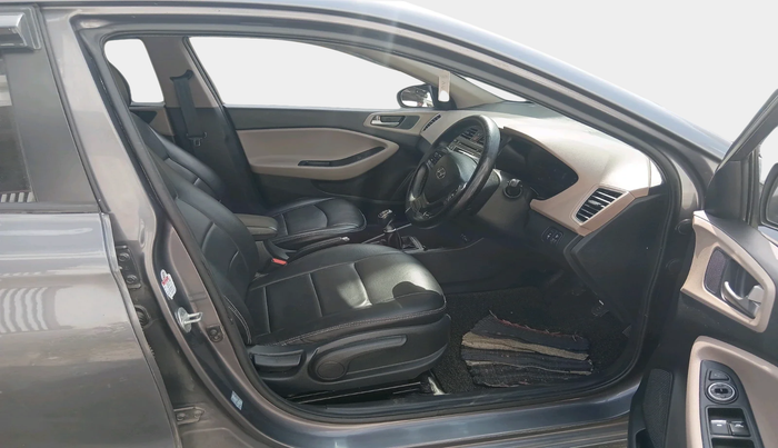 2015 Hyundai Elite i20 ASTA 1.4 CRDI, Diesel, Manual, 1,51,093 km, interior