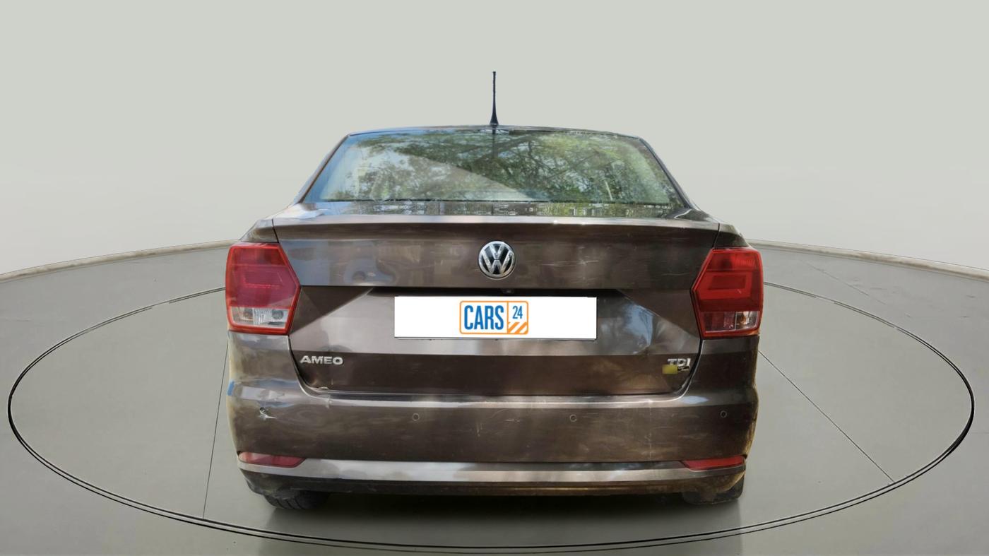 2016 Volkswagen Ameo HIGHLINE1.5L, Diesel, Manual, 1,38,199 km, exterior
