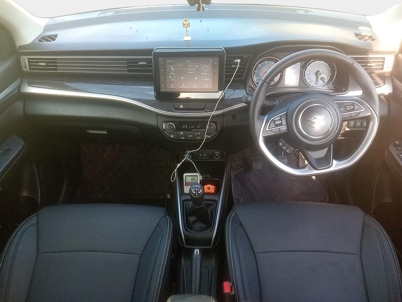 2024 Maruti XL6 ALPHA PLUS MT, Petrol, Manual, 6,840 km, interior