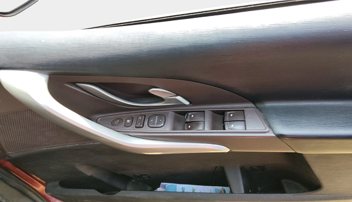 2011 Mahindra XUV500 W8, Diesel, Manual, 95,576 km, interior