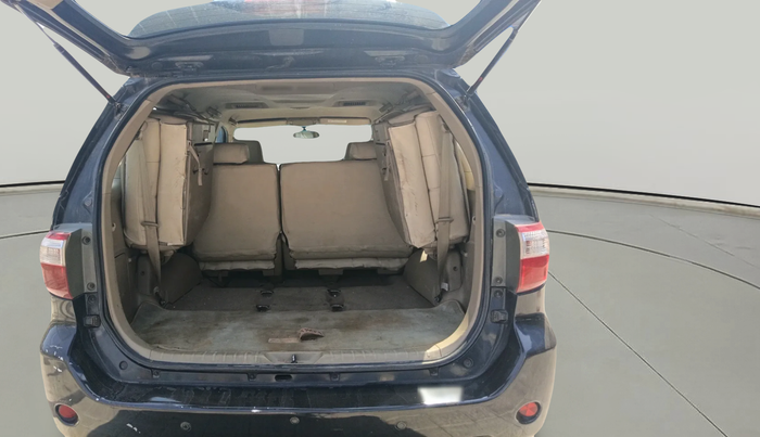 2011 Toyota Fortuner 3.0 4X4 MT, Diesel, Manual, 2,47,749 km, exterior