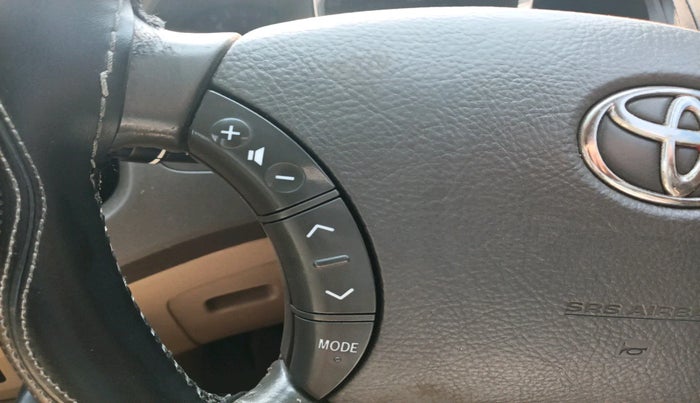 2011 Toyota Fortuner 3.0 4X4 MT, Diesel, Manual, 2,47,749 km, interior