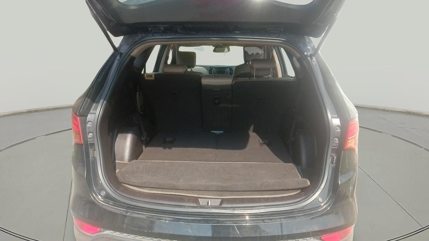 2014 Hyundai Santa Fe 4 WD AT, Diesel, Automatic, 1,69,588 km, exterior