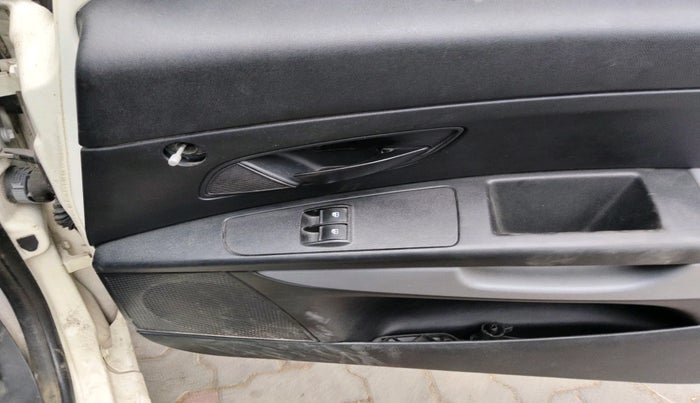 2012 Fiat Grand Punto ACTIVE 1.3, Diesel, Manual, 1,25,034 km, interior