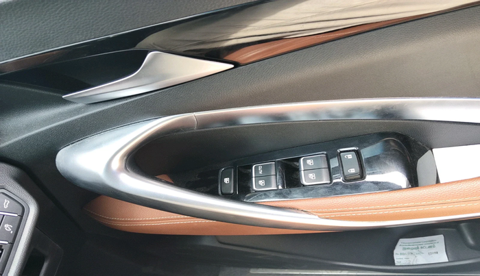 2023 MG HECTOR PLUS SHARP 2.0 DIESEL TURBO MT 6-STR, Diesel, Manual, 28,273 km, interior