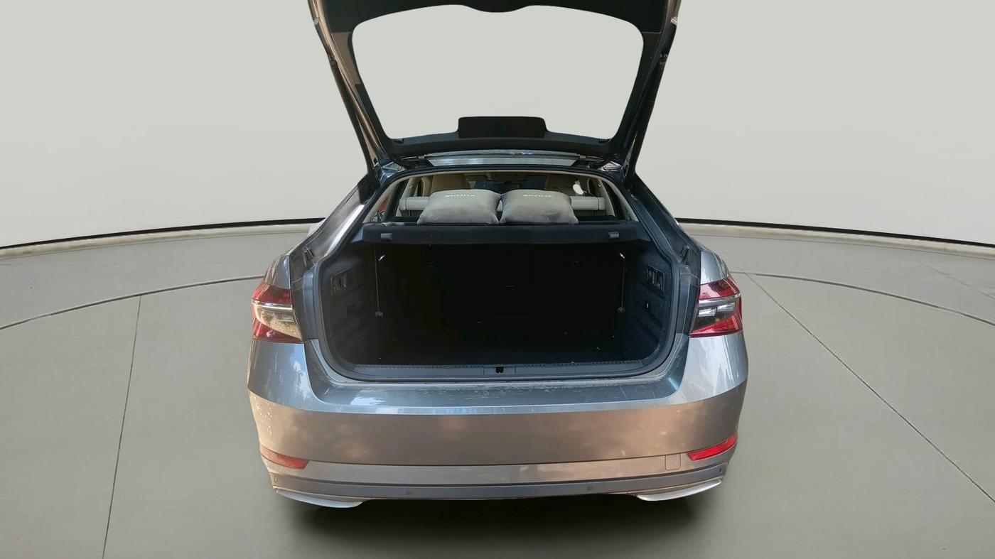 2022 Skoda Superb L&K 2.0 TSI AT, Petrol, Automatic, 37,388 km, exterior