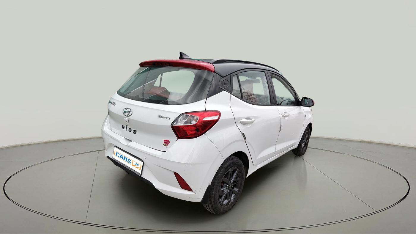 2022 Hyundai GRAND I10 NIOS SPORTZ AMT 1.2 KAPPA VTVT, Petrol, Automatic, 21,722 km, exterior