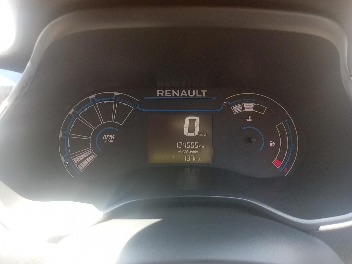 2019 Renault TRIBER RXL MT, Petrol, Manual, 1,24,585 km, interior