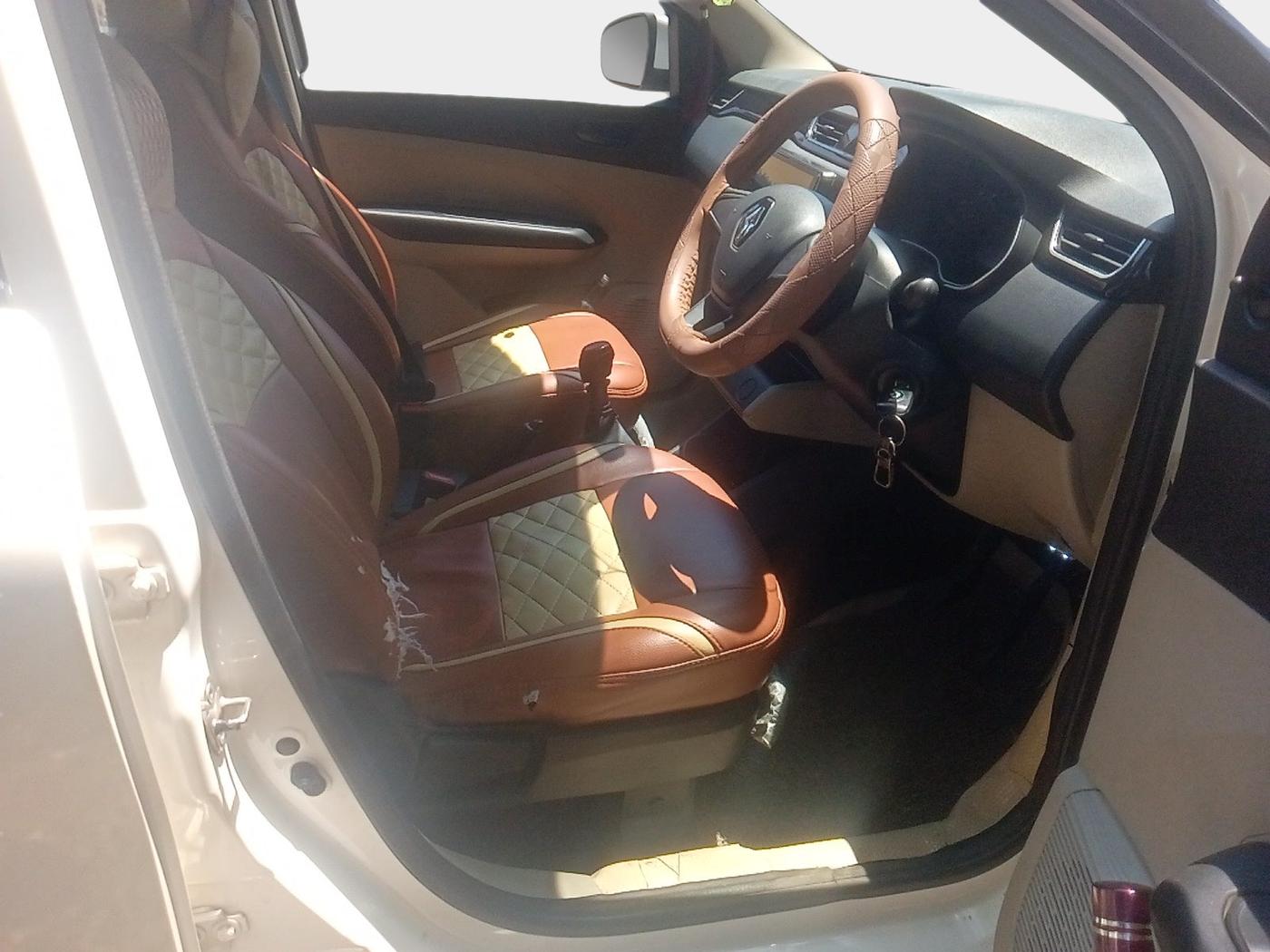2019 Renault TRIBER RXL MT, Petrol, Manual, 1,24,585 km, interior