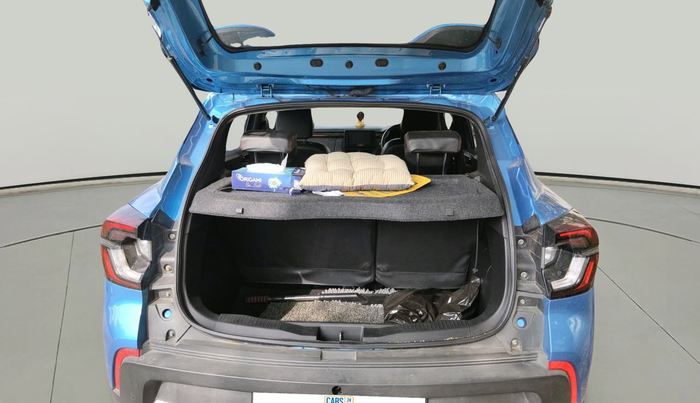 2022 Renault Kiger RXZ TURBO MT, Petrol, Manual, 30,878 km, exterior