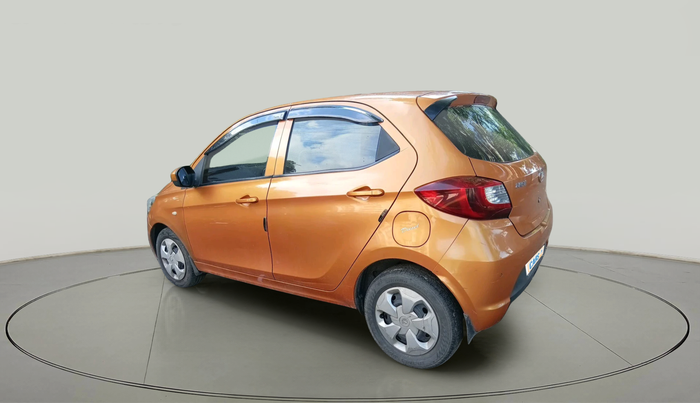 2017 Tata Tiago XT DIESEL, Diesel, Manual, 1,20,863 km, exterior