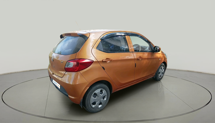 2017 Tata Tiago XT DIESEL, Diesel, Manual, 1,20,863 km, exterior