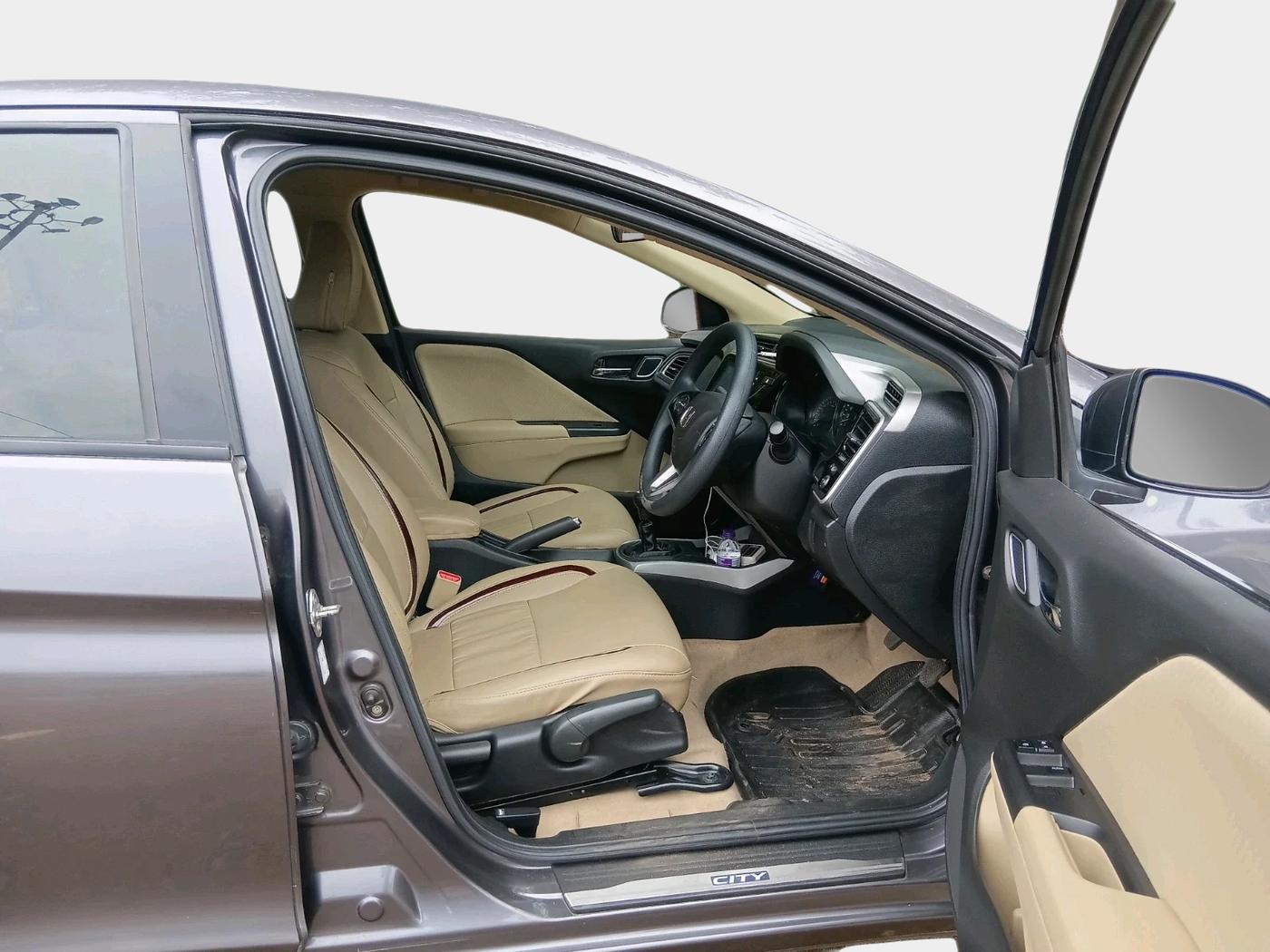 2021 Honda City 1.5L I-VTEC V MT 5TH GEN, Petrol, Manual, 52,835 km, interior