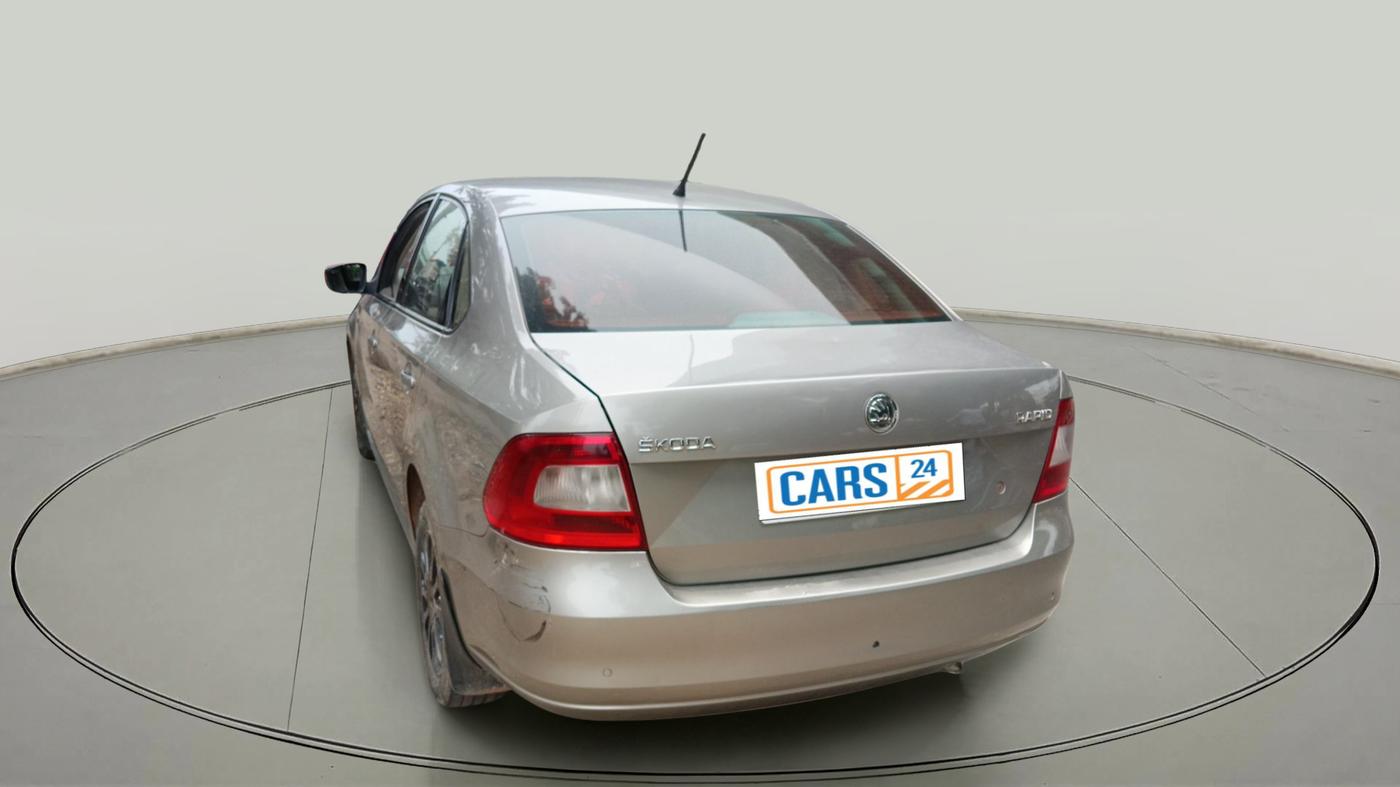 2014 Skoda Rapid 1.5 TDI CR ELEGANCE, Diesel, Manual, 1,57,000 km, exterior