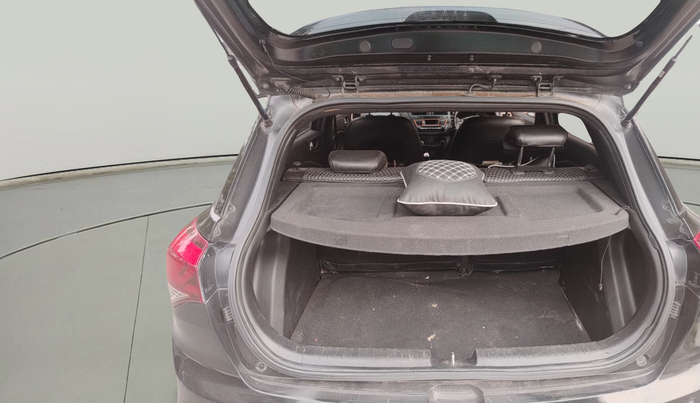2015 Hyundai i20 Active 1.4 SX, Diesel, Manual, 1,05,639 km, exterior