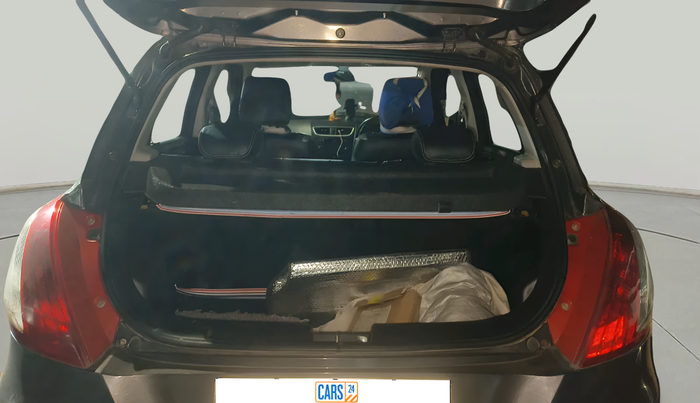 2017 Maruti Swift VXI O, Petrol, Manual, 33,204 km, exterior