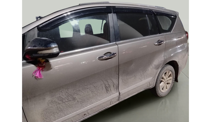 2017 Toyota Innova Crysta 2.4 GX 8 STR, Diesel, Manual, 1,26,605 km, exterior