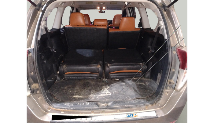 2017 Toyota Innova Crysta 2.4 GX 8 STR, Diesel, Manual, 1,26,605 km, exterior