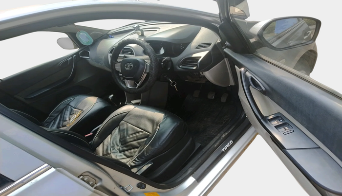 2017 Tata Tiago XM PETROL, Petrol, Manual, 87,371 km, interior