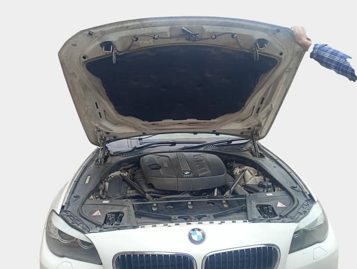 2011 BMW 5 Series 520D 2.0, Diesel, Automatic, 1,34,093 km, exterior