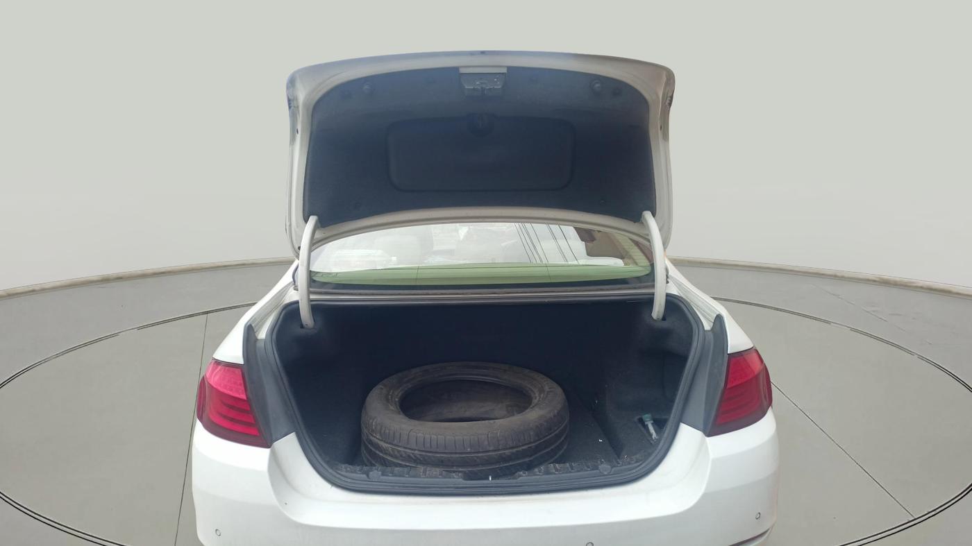 2011 BMW 5 Series 520D 2.0, Diesel, Automatic, 1,34,093 km, exterior