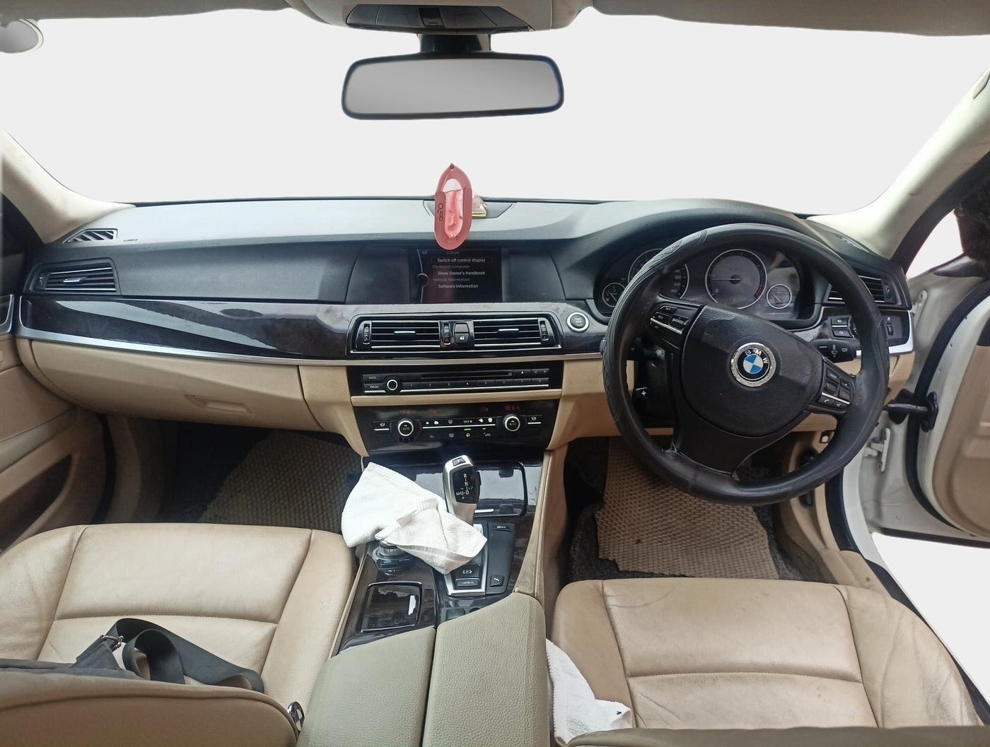 2011 BMW 5 Series 520D 2.0, Diesel, Automatic, 1,34,093 km, interior