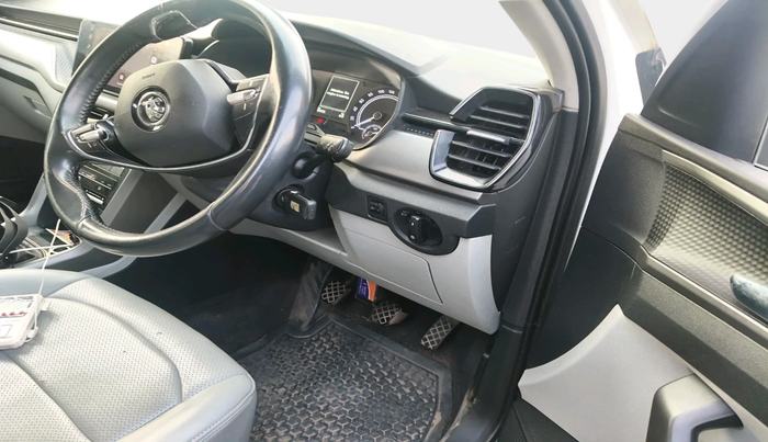 2021 Skoda KUSHAQ AMBITION 1.0L TSI MT, Petrol, Manual, 88,435 km, interior