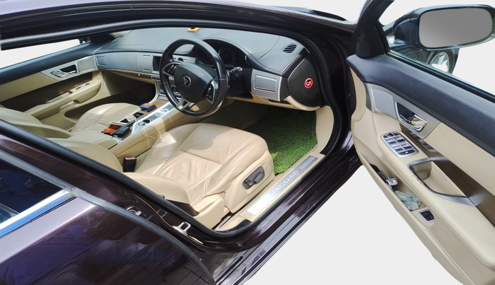 2014 Jaguar XF 2.2 DIESEL LUXURY, Diesel, Automatic, 70,335 km, interior