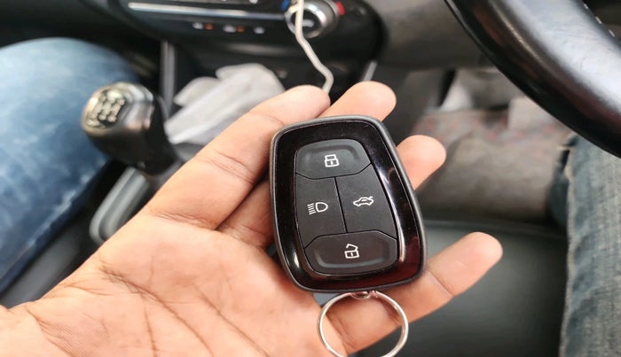 2023 Tata ALTROZ XT PETROL DARK EDITION, Petrol, Manual, 74,406 km, interior