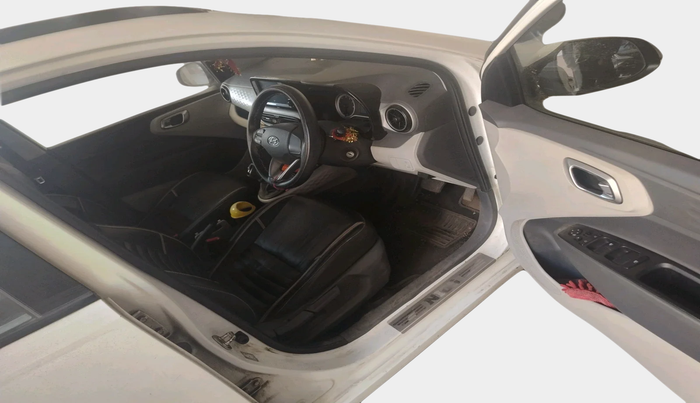 2020 Hyundai GRAND I10 NIOS SPORTZ AMT 1.2 KAPPA VTVT, Petrol, Automatic, 20,037 km, interior