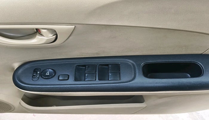 2015 Honda Amaze 1.2L I-VTEC S, Petrol, Manual, 60,553 km, interior